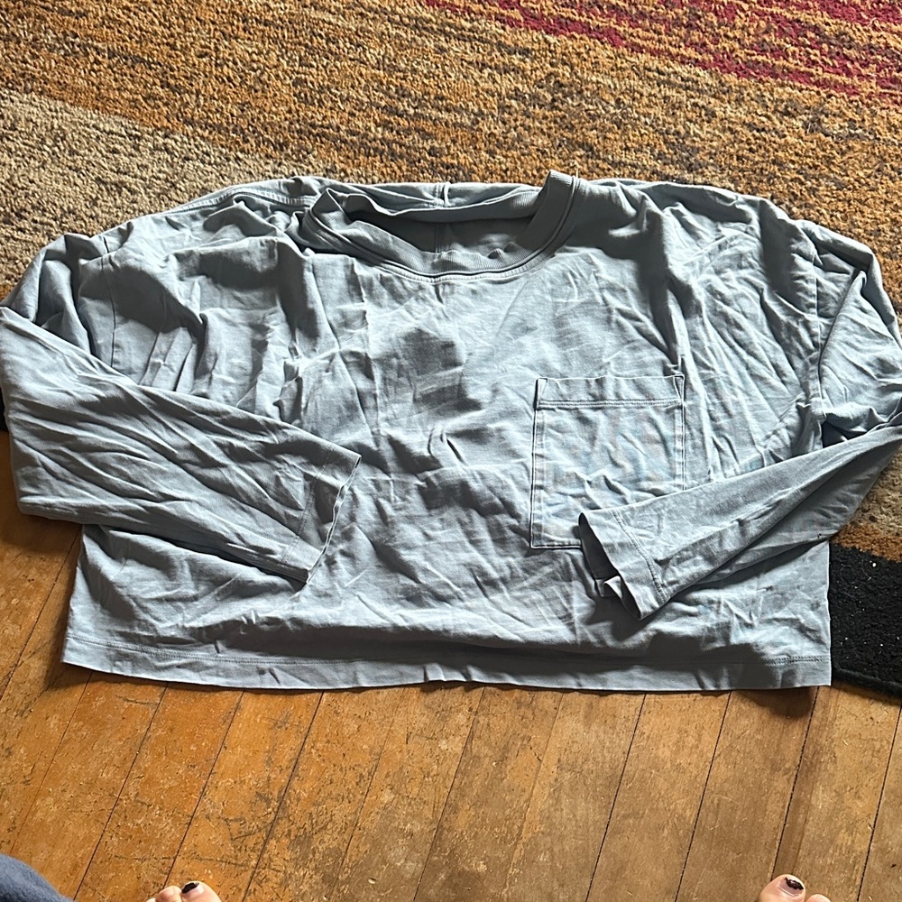 lululemon athletica Gray Long Sleeve Tee